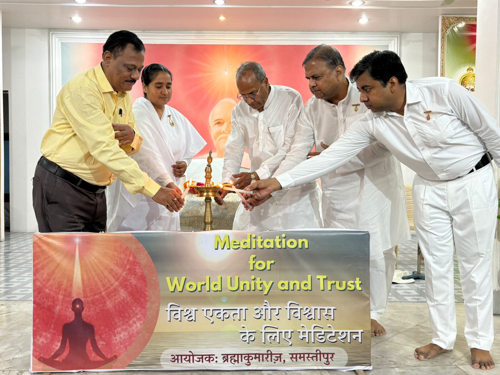 बाहरी ताकतों ने हमारी एकता पर प्रहार कर पहले उसे छिन्न-भिन्न किया -बीके तरुण बाहरी ताकतों ने हमारी एकता पर प्रहार कर पहले उसे छिन्न-भिन्न किया -बीके तरुण