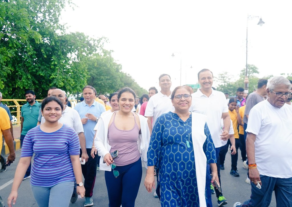 उत्साह, उमंग और अनुशासन के साथ आयोजित हुई योग मैराथन* उत्साह, उमंग और अनुशासन के साथ आयोजित हुई योग मैराथन*