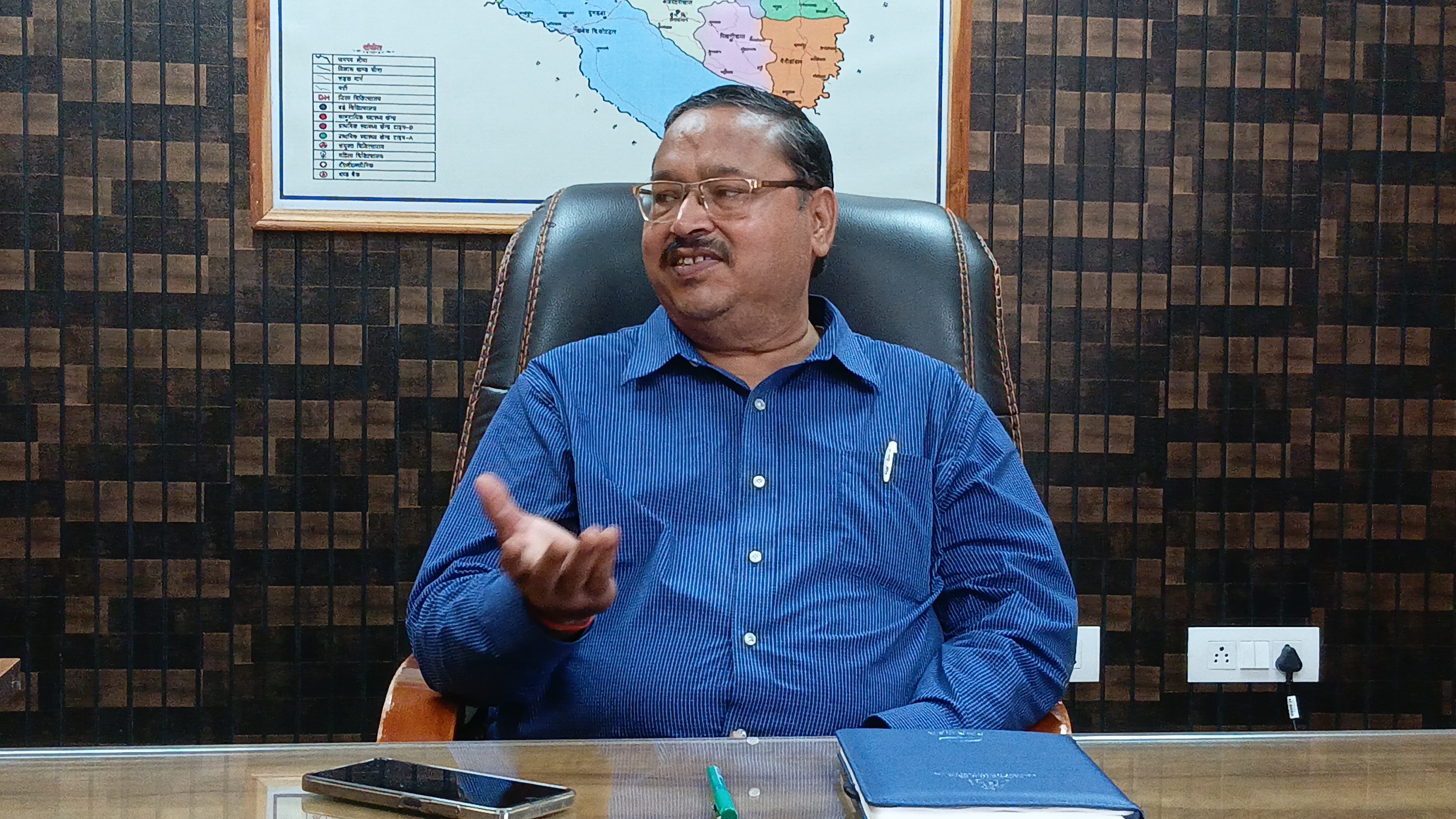 पौड़ी के नवनियुक्त सीएमओ डॉ शिव मोहन शुक्ला फाइल फोटो पौड़ी के नवनियुक्त सीएमओ डॉ शिव मोहन शुक्ला फाइल फोटो
