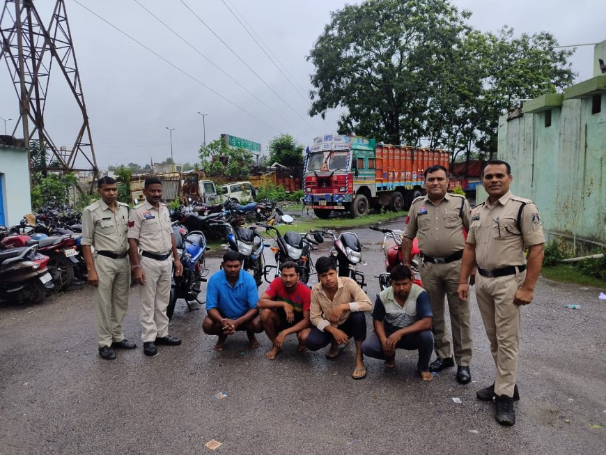 पुलिस के गिरफ्त में आरोपीगण पुलिस के गिरफ्त में आरोपीगण