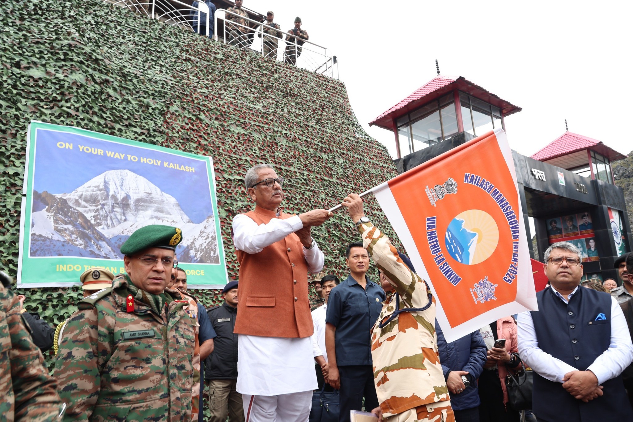 पाॅंच वर्षपछि फेरि शुरू भयो कैलाश मानसरोवर तीर्थयात्रा पाॅंच वर्षपछि फेरि शुरू भयो कैलाश मानसरोवर तीर्थयात्रा