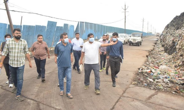 निगम आयुक्त ने आदमपुर छावनी में एनटीपीसी के अधूरे कार्यों को शीघ्र पूर्ण करने के दिए निर्देश निगम आयुक्त ने आदमपुर छावनी में एनटीपीसी के अधूरे कार्यों को शीघ्र पूर्ण करने के दिए निर्देश