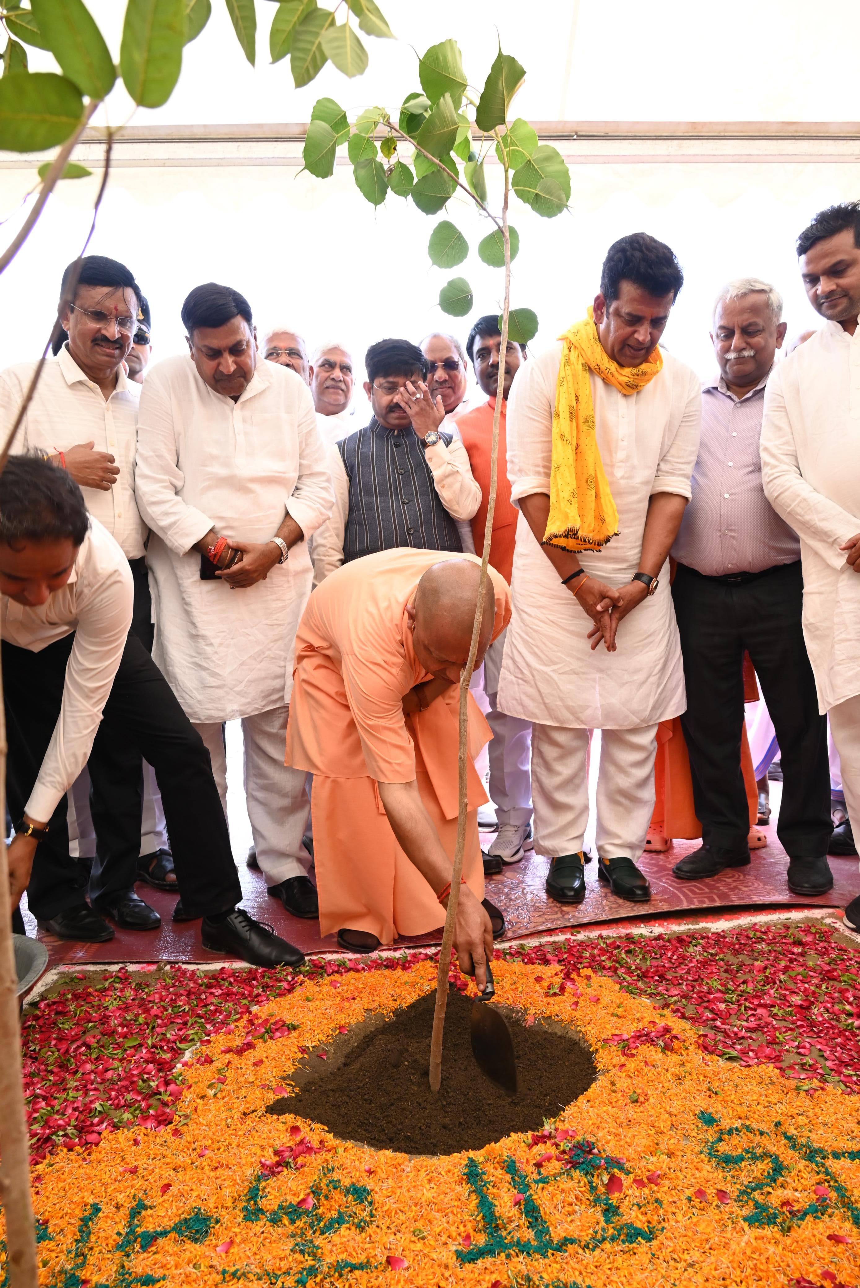 गोरखपुर लिंक एक्सप्रेसवे के लोकार्पण समारोह में बोले औद्योगिक विकास मंत्री* गोरखपुर लिंक एक्सप्रेसवे के लोकार्पण समारोह में बोले औद्योगिक विकास मंत्री*