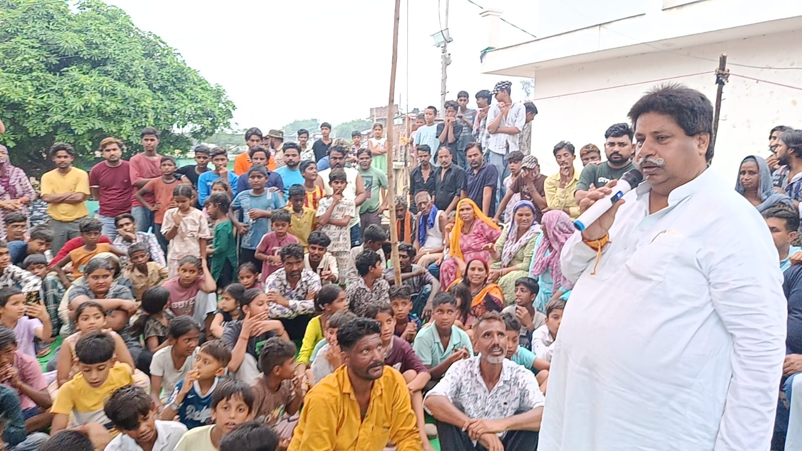 राजीव नगर में बोले रमन भल्ला :11 वर्षों में रोहिंग्या विस्थापन पर क्यों विफल रही भाजपा, उठाए कई अहम सवाल राजीव नगर में बोले रमन भल्ला :11 वर्षों में रोहिंग्या विस्थापन पर क्यों विफल रही भाजपा, उठाए कई अहम सवाल