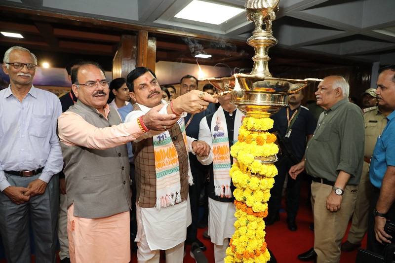 मुख्यमंत्री ने किया छह दिवसीय सदानीरा समागम का शुभारंभ मुख्यमंत्री ने किया छह दिवसीय सदानीरा समागम का शुभारंभ