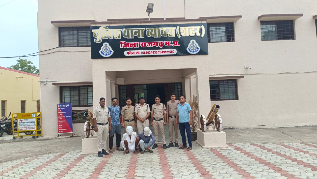 दो राजस्थानी युवकों के कब्जे से पांच लाख की स्मैक जब्त दो राजस्थानी युवकों के कब्जे से पांच लाख की स्मैक जब्त
