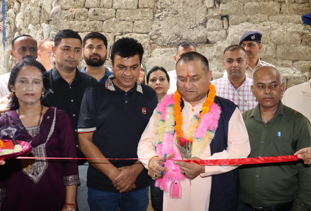 स्कूलों के आधारभूत ढांचे को मजबूत करना सरकार की प्राथमिकता-विनय कुमार स्कूलों के आधारभूत ढांचे को मजबूत करना सरकार की प्राथमिकता-विनय कुमार