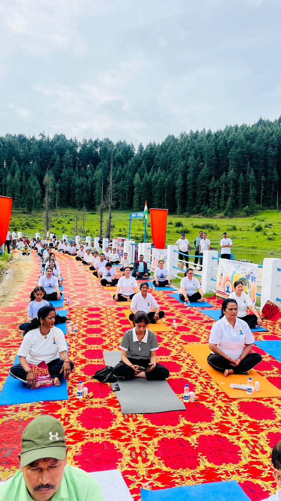 अंतर्राष्ट्रीय योग दिवस पर आयोजित कार्यक्रम अंतर्राष्ट्रीय योग दिवस पर आयोजित कार्यक्रम