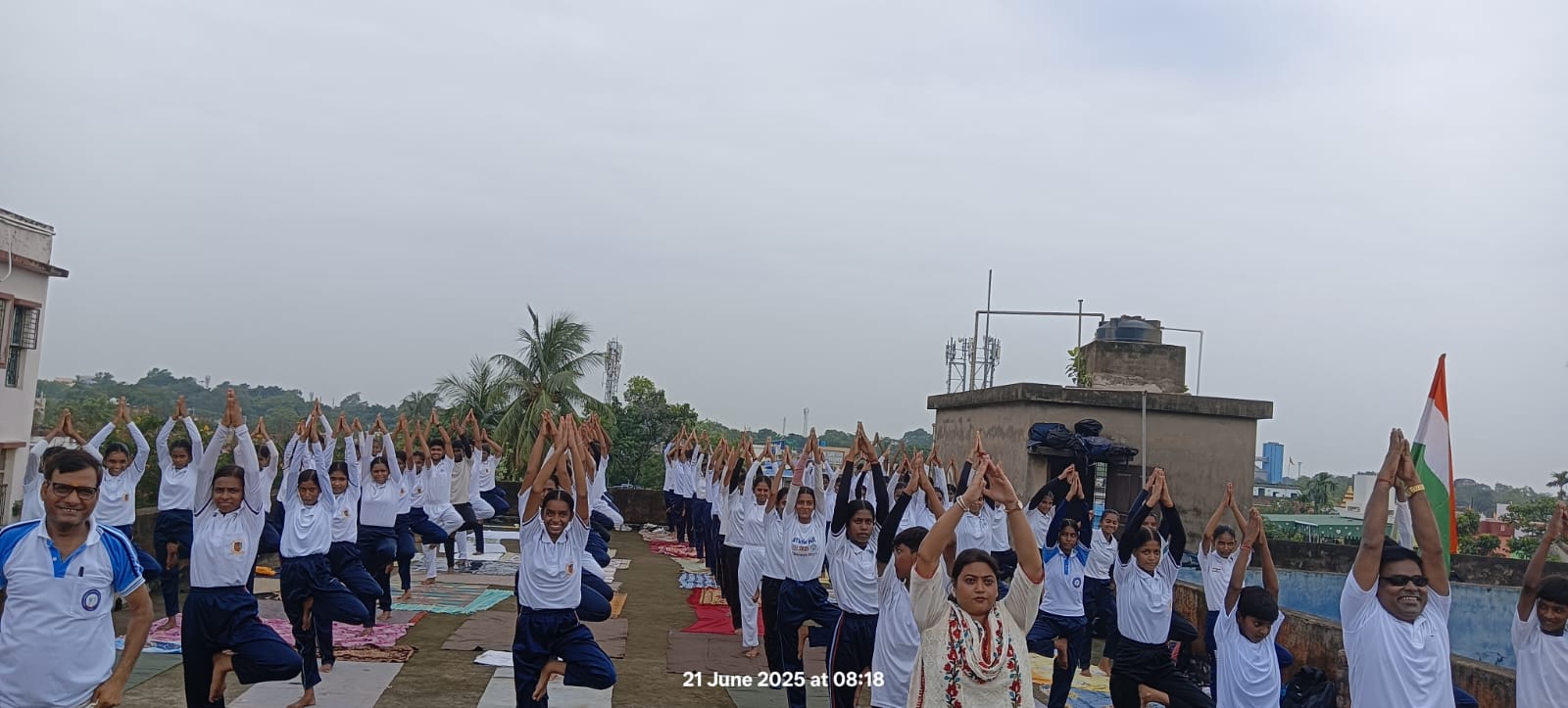योग दिवस: बैंडेल महात्मा गांधी हिंदी विद्यालय योग दिवस: बैंडेल महात्मा गांधी हिंदी विद्यालय