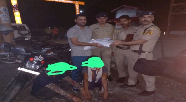पांवटा साहिब में नशे की बड़ी खेप बरामद,दो गिरफ्तार पांवटा साहिब में नशे की बड़ी खेप बरामद,दो गिरफ्तार