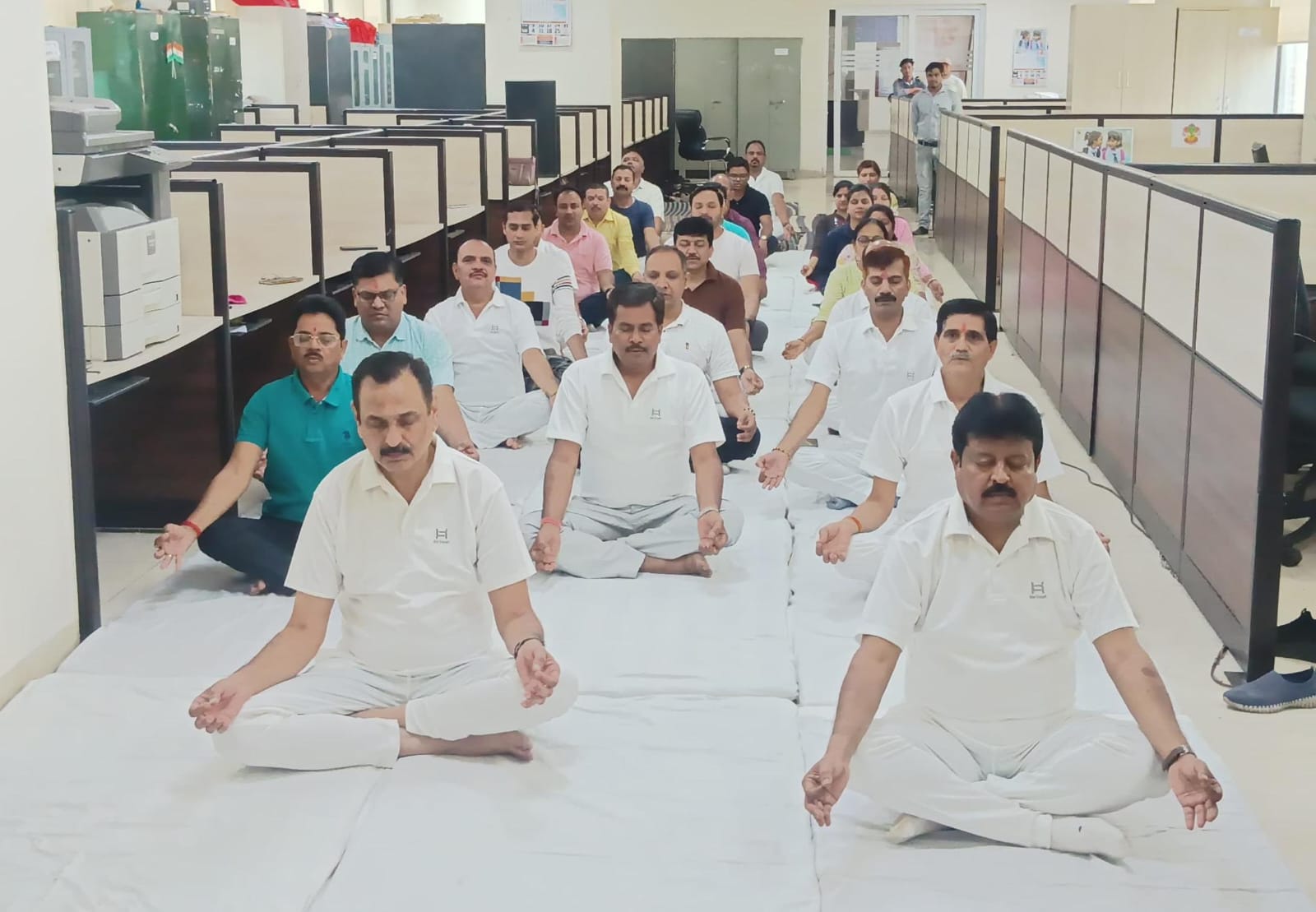 नागरिक आपूर्ति निगम में राज्य स्तरीय योग शिविर का आयोजन किया गया नागरिक आपूर्ति निगम में राज्य स्तरीय योग शिविर का आयोजन किया गया