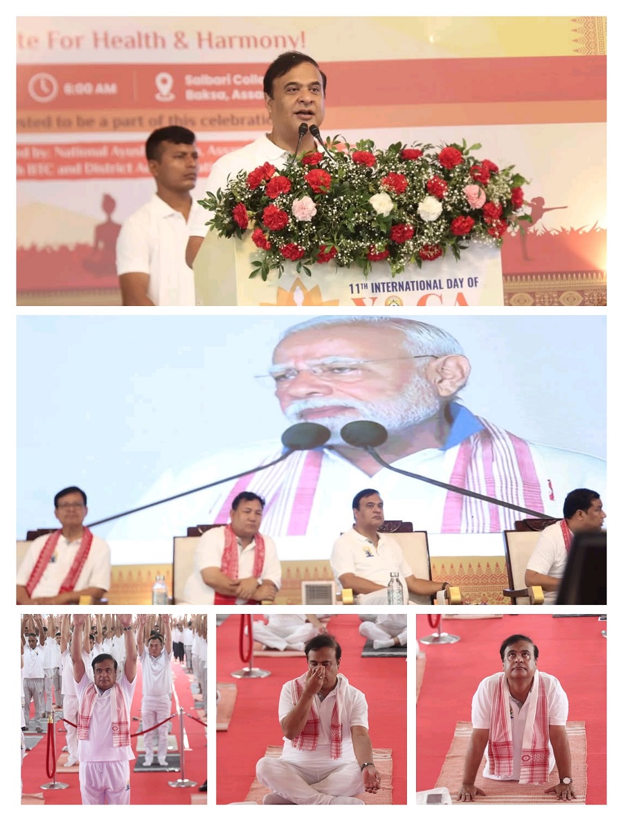 असमः बाक्सा के सालबारी में आयोजित 11वें अंतरराष्ट्रीय योग दिवस समारोह में योग करते एवं उपस्थित लोगों को संबोधित करते मुख्यमंत्री डॉ. हिमंत बिस्व सरमा असमः बाक्सा के सालबारी में आयोजित 11वें अंतरराष्ट्रीय योग दिवस समारोह में योग करते एवं उपस्थित लोगों को संबोधित करते मुख्यमंत्री डॉ. हिमंत बिस्व सरमा