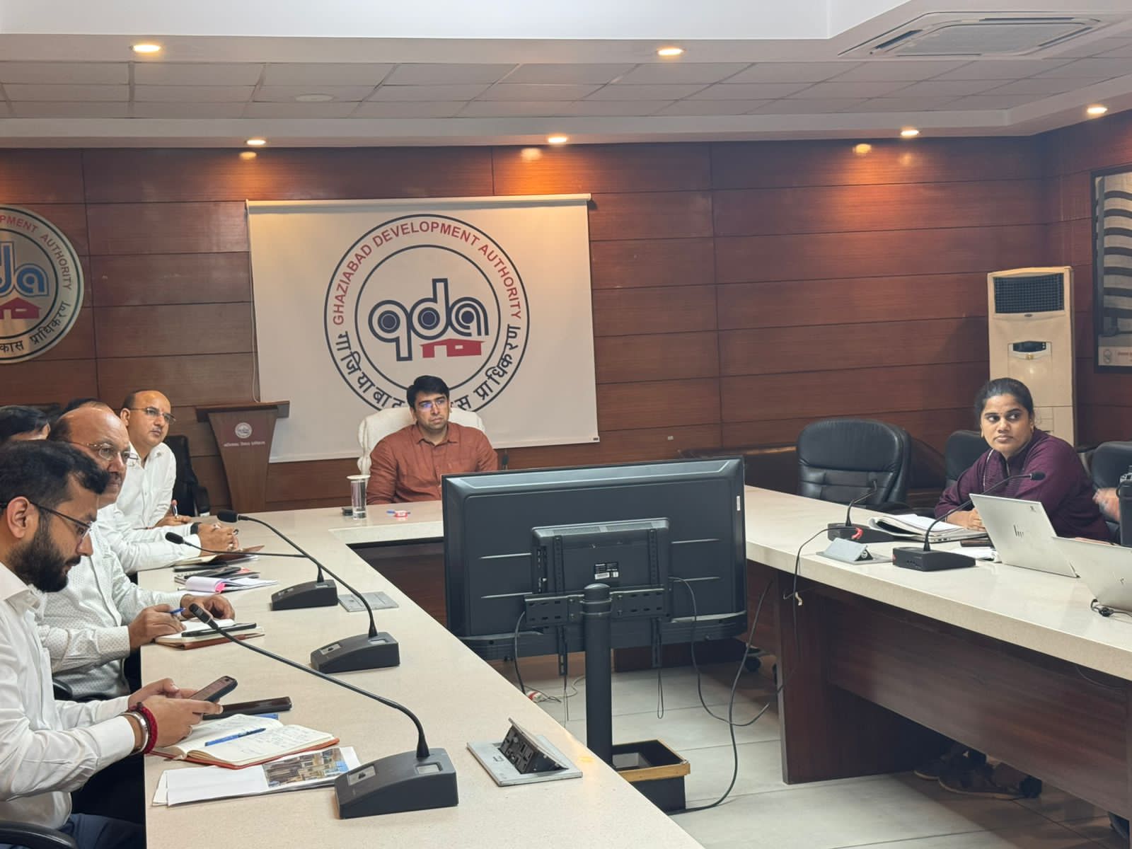 बैठक में प्रस्तुतिकरण बैठक में प्रस्तुतिकरण