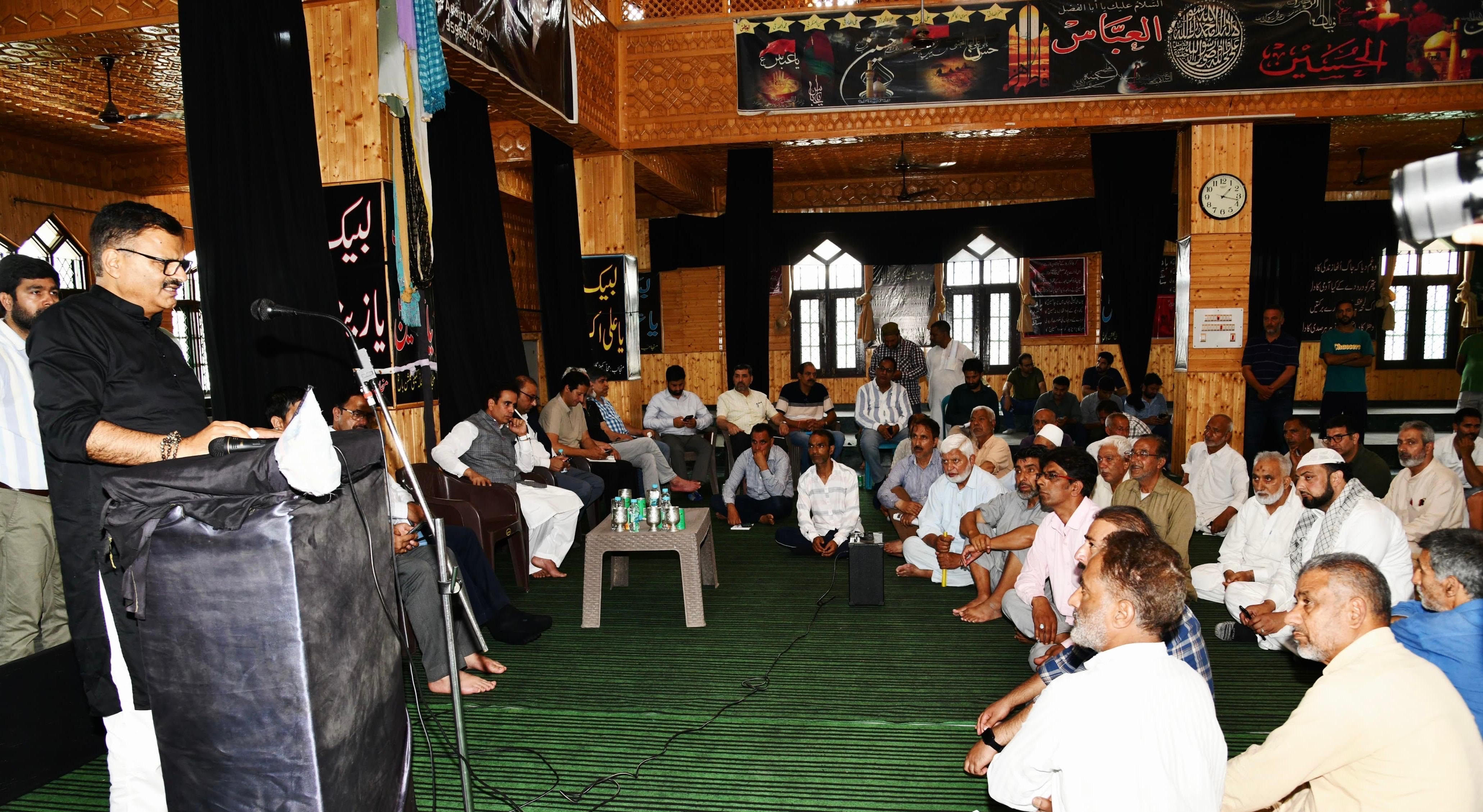 Rana took stock of Muharram arrangements, visited several Imambaras Rana took stock of Muharram arrangements, visited several Imambaras