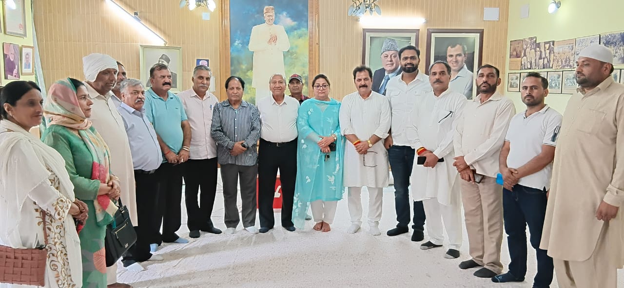 उपराज्यपाल कार्यालय जम्मू-कश्मीर में लोकतांत्रिक शासन को कमजोर कर रहा है- रतन लाल गुप्ता उपराज्यपाल कार्यालय जम्मू-कश्मीर में लोकतांत्रिक शासन को कमजोर कर रहा है- रतन लाल गुप्ता