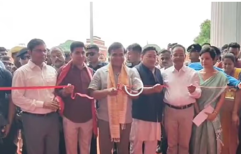 असमः चिरांग जिले में आधुनिक जेल का उद्घाटन करते मुख्यमंत्री डॉ. हिमंत बिस्व सरमा। साथ में बीटीसी के मुख्य कार्यकारी पार्षद प्रमोद बोड़ो असमः चिरांग जिले में आधुनिक जेल का उद्घाटन करते मुख्यमंत्री डॉ. हिमंत बिस्व सरमा। साथ में बीटीसी के मुख्य कार्यकारी पार्षद प्रमोद बोड़ो