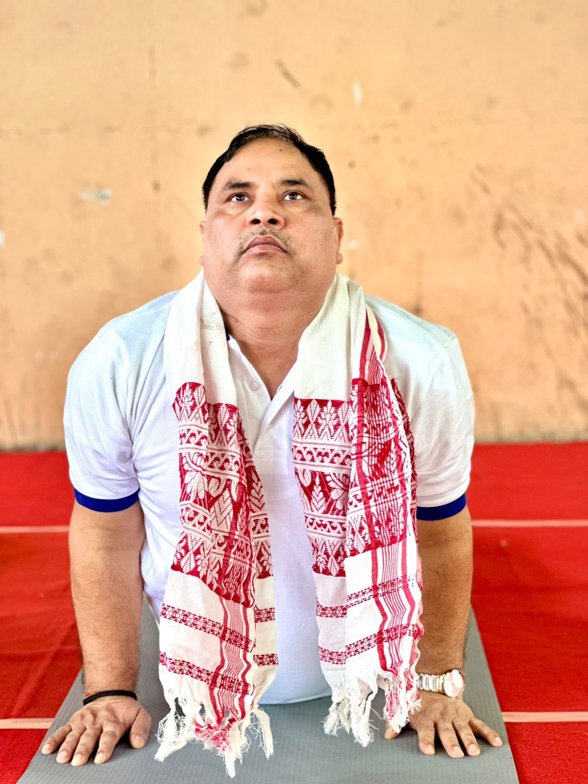 प्रदेश संगठन महामंत्री कर्मवीर सिंह योग करते प्रदेश संगठन महामंत्री कर्मवीर सिंह योग करते