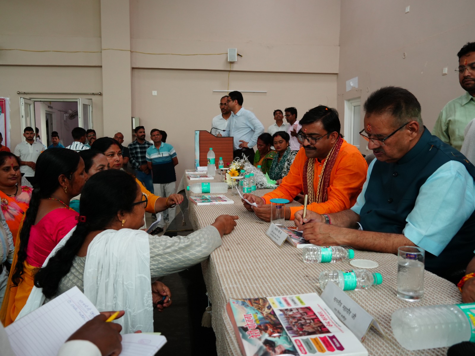 बहुउद्देशीय शिविर में कृषि मंत्री गणेश जोशी