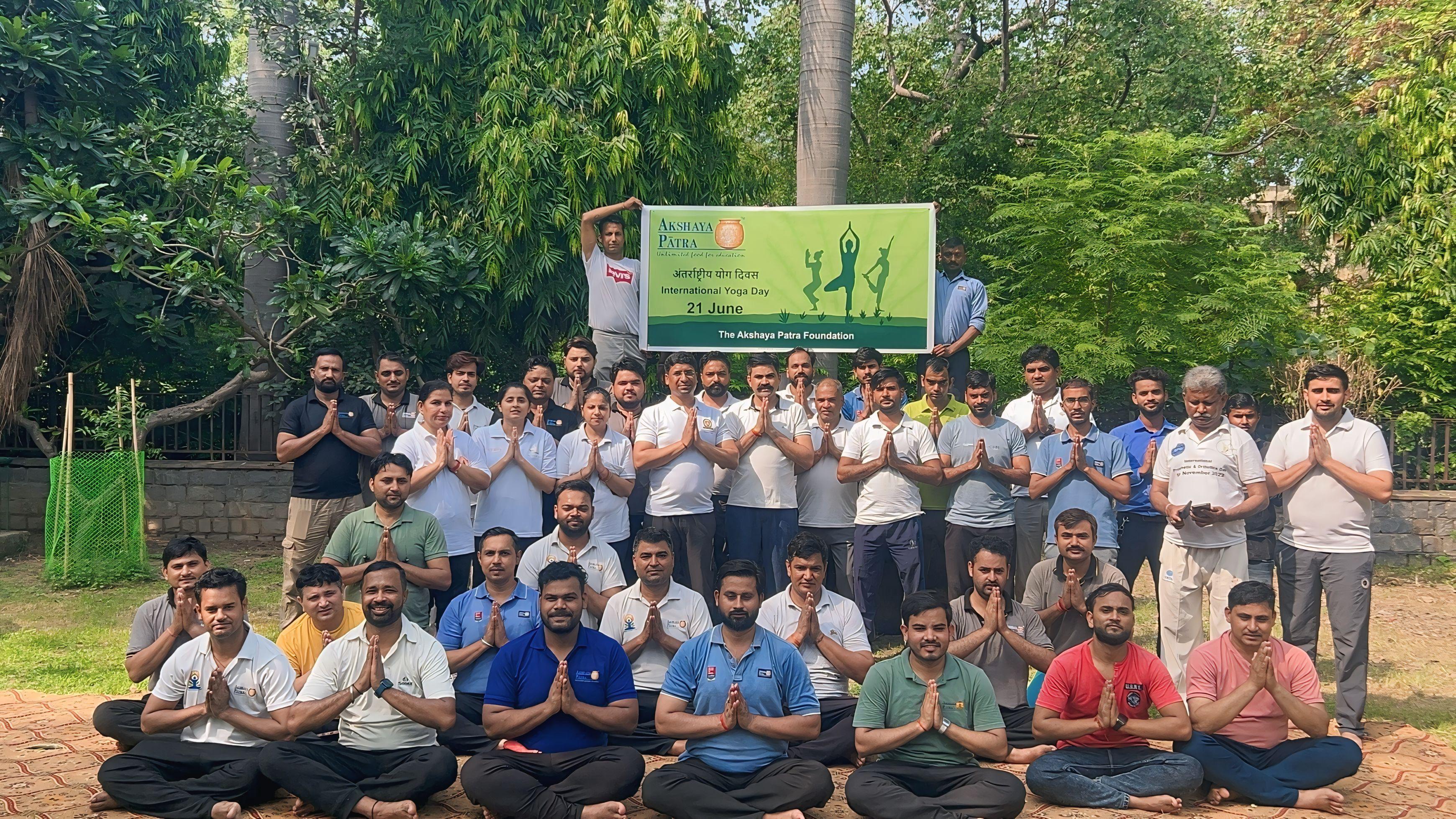 ‘अक्षय पात्र’ रसोईघर डीएमसी, बादली, जहांगीरपुरी, गोल मार्केट और गौतमबुद्ध नगर के कर्मचारियों ‘अक्षय पात्र’ रसोईघर डीएमसी, बादली, जहांगीरपुरी, गोल मार्केट और गौतमबुद्ध नगर के कर्मचारियों