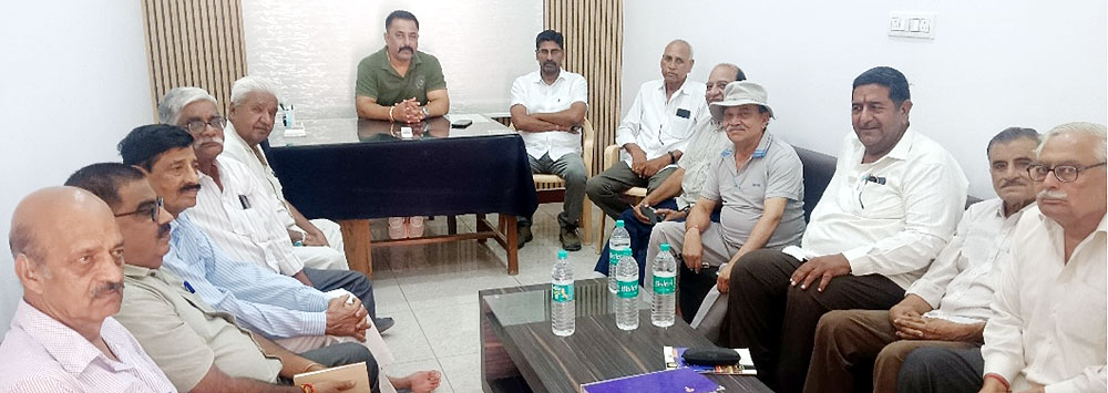 क्षत्रिय सभा 10 जुलाई को मनाएगी बीकानेर के पूर्व महाराजा करण सिंह राठौर जय जंगल धर बादशाह की 337 वीं जन्म जयंती क्षत्रिय सभा 10 जुलाई को मनाएगी बीकानेर के पूर्व महाराजा करण सिंह राठौर जय जंगल धर बादशाह की 337 वीं जन्म जयंती