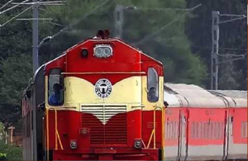 lalkuan to jhansi train lalkuan to jhansi train