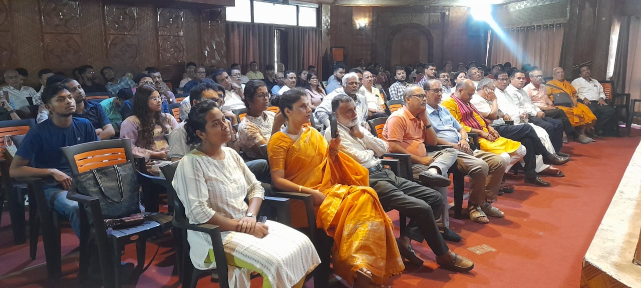 भारत की सनातन परंपरा में बौद्ध दर्शन और शिक्षाएं विषय पर व्याख्यान आयोजित भारत की सनातन परंपरा में बौद्ध दर्शन और शिक्षाएं विषय पर व्याख्यान आयोजित