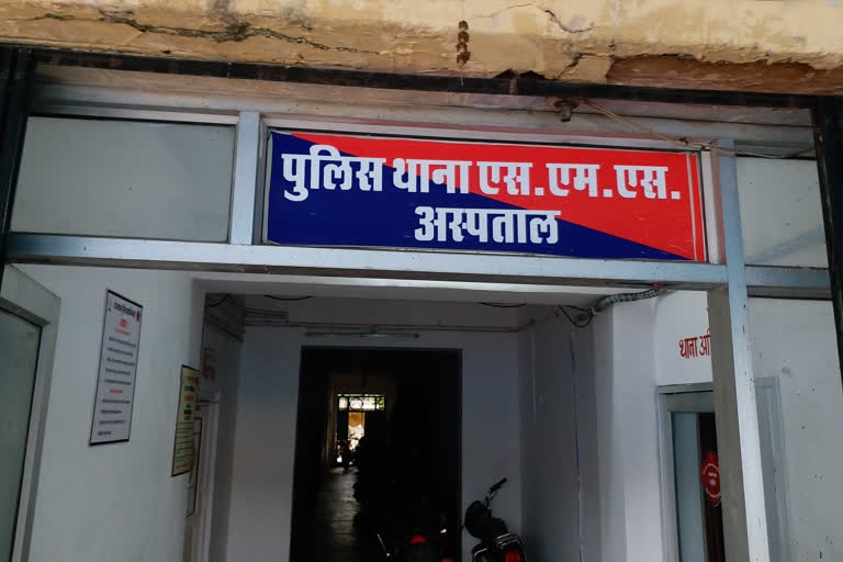 डॉ राकेश बिश्नोई आत्महत्या मामले में प्रदर्शन का मामला:तीन पूर्व छात्रसंघ अध्यक्ष सहित नौ पर आरोग्य पथ जाम करने का मामला दर्ज डॉ राकेश बिश्नोई आत्महत्या मामले में प्रदर्शन का मामला:तीन पूर्व छात्रसंघ अध्यक्ष सहित नौ पर आरोग्य पथ जाम करने का मामला दर्ज