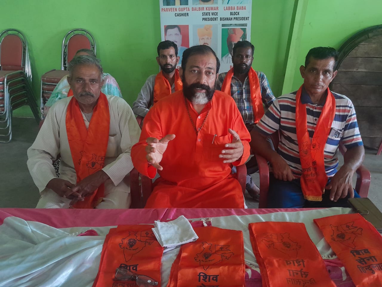 शिवसेना हिंदुस्तान ने अरनिया में बिजली की समस्या के समाधान के लिए बैठक की शिवसेना हिंदुस्तान ने अरनिया में बिजली की समस्या के समाधान के लिए बैठक की