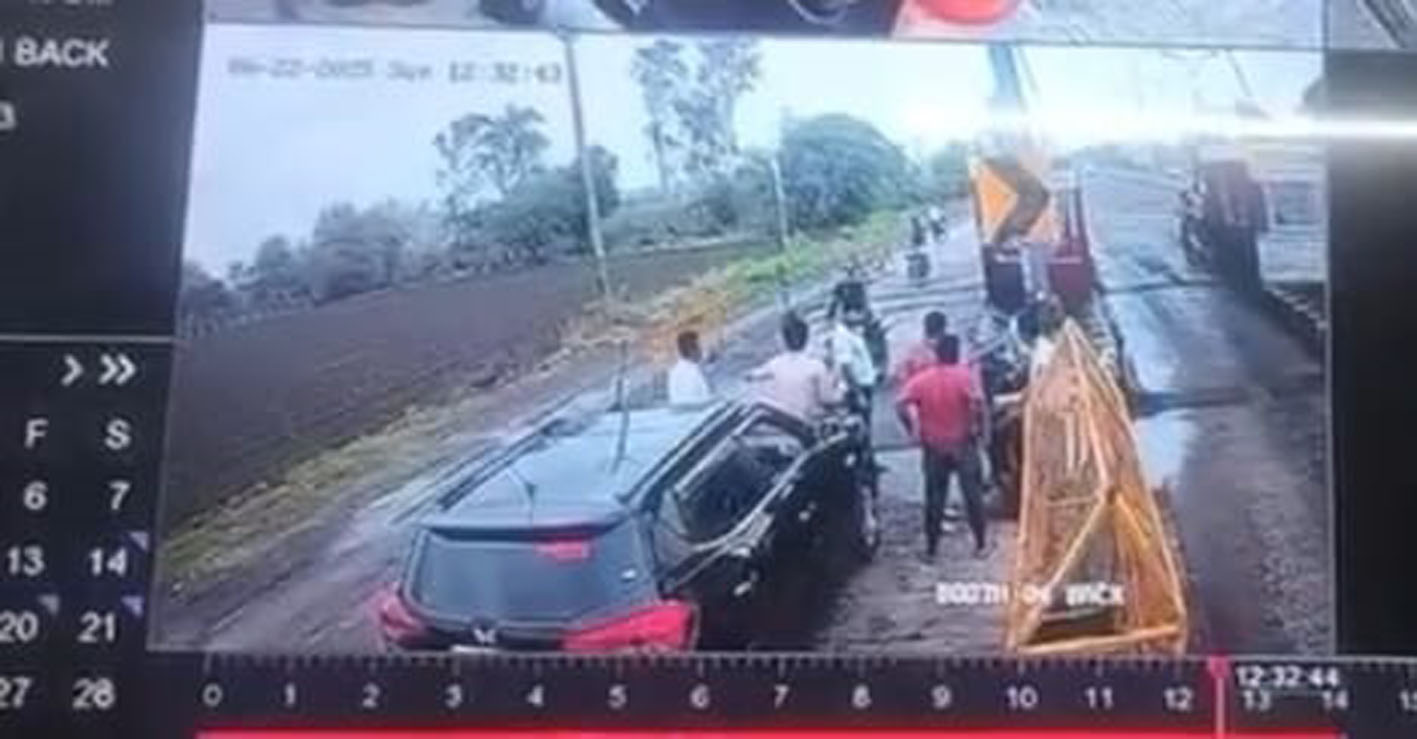चकरावदा टोल प्लाजा पर फिर हुआ विवाद चकरावदा टोल प्लाजा पर फिर हुआ विवाद