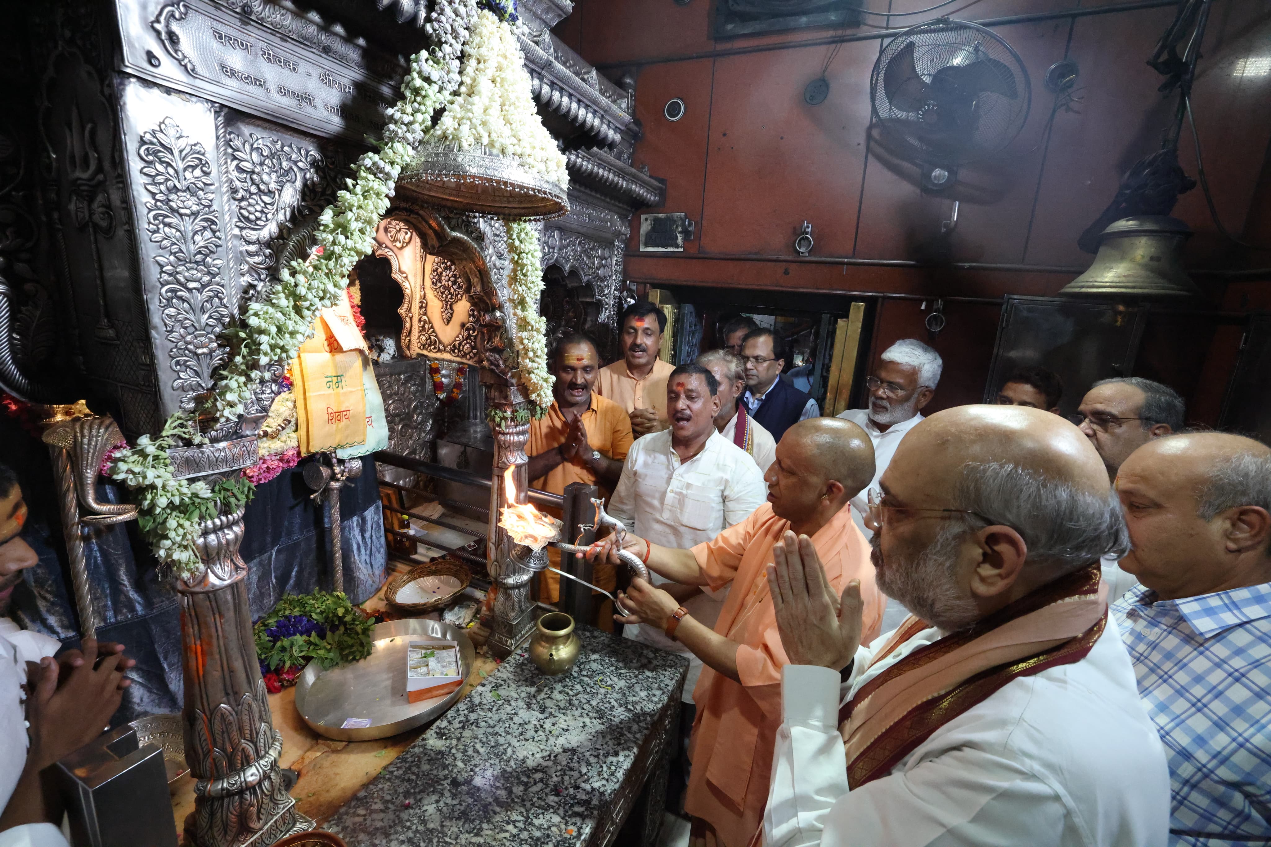 कालभेरव के दरबार में गृहमंत्री अमित शाह कालभेरव के दरबार में गृहमंत्री अमित शाह