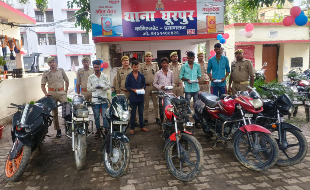 गिरफ्तार वाहन चोरी गैंग के सदस्यों का छाया चित्र गिरफ्तार वाहन चोरी गैंग के सदस्यों का छाया चित्र