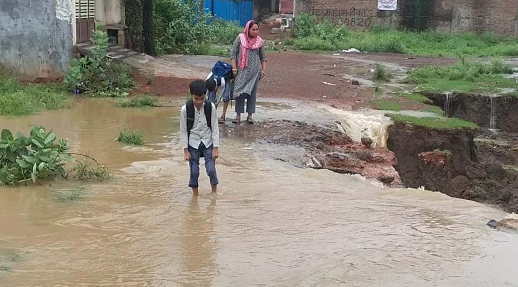 साढ़े 5 इंच बरसे बादल साढ़े 5 इंच बरसे बादल