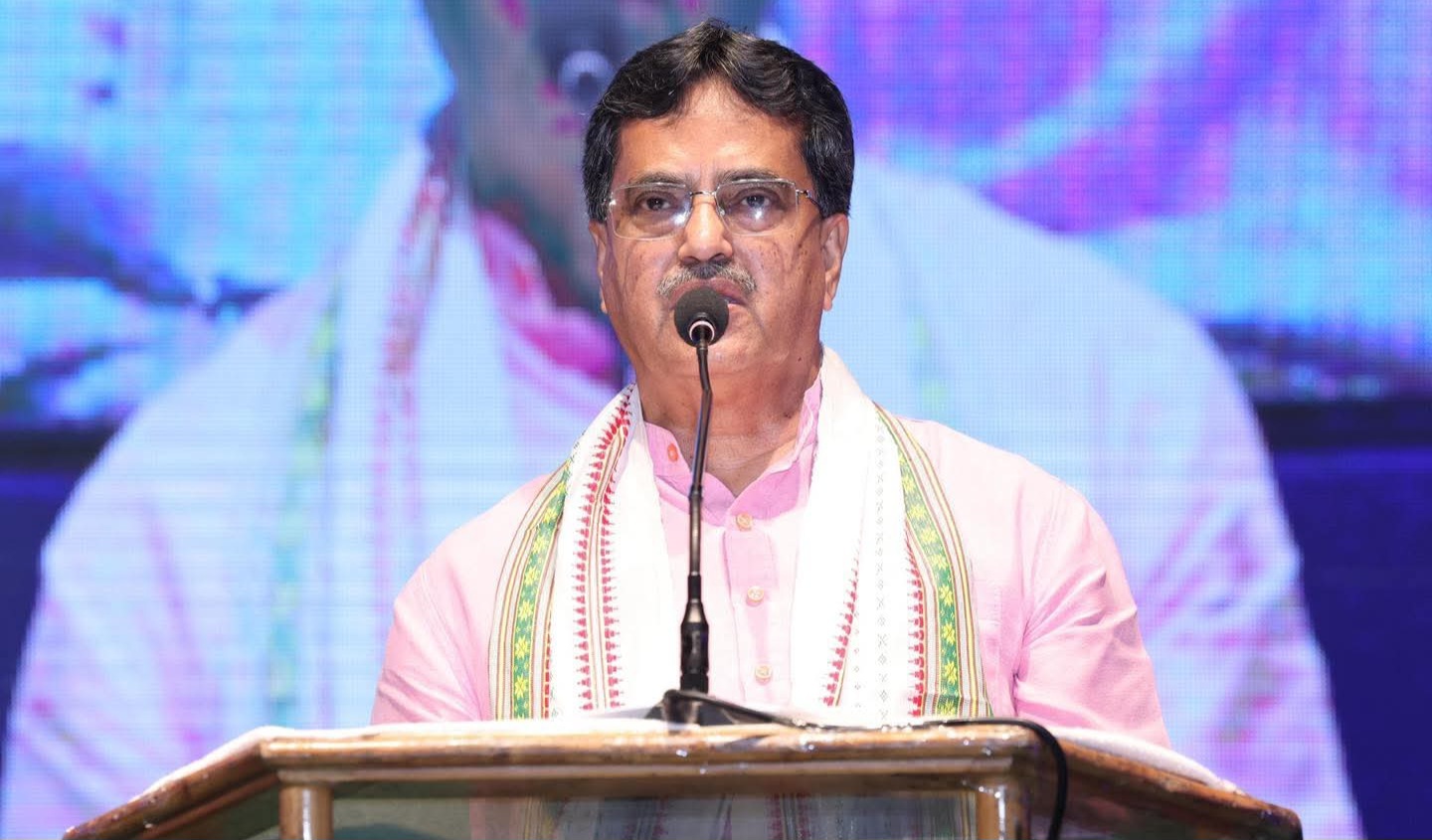 मुख्यमंत्री प्रो. (डॉ.) माणिक साहा अगरतला के रवींद्र शताब्दी भवन में स्कूल शिक्षा विभाग द्वारा आयोजित एक समारोह में बोलते हुए मुख्यमंत्री प्रो. (डॉ.) माणिक साहा अगरतला के रवींद्र शताब्दी भवन में स्कूल शिक्षा विभाग द्वारा आयोजित एक समारोह में बोलते हुए
