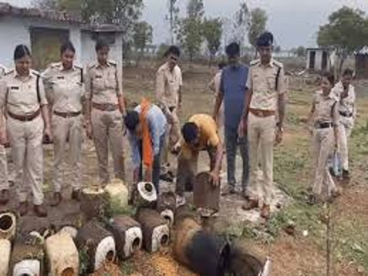 आबकारी विभाग की बड़ी कार्रवाई आबकारी विभाग की बड़ी कार्रवाई