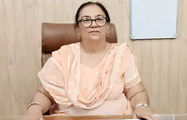 सोनीपत: सिविल अस्पताल की मुख्य चिकित्सा अधिकारी (सीएमओ) डॉ. ज्योत्सना सोनीपत: सिविल अस्पताल की मुख्य चिकित्सा अधिकारी (सीएमओ) डॉ. ज्योत्सना