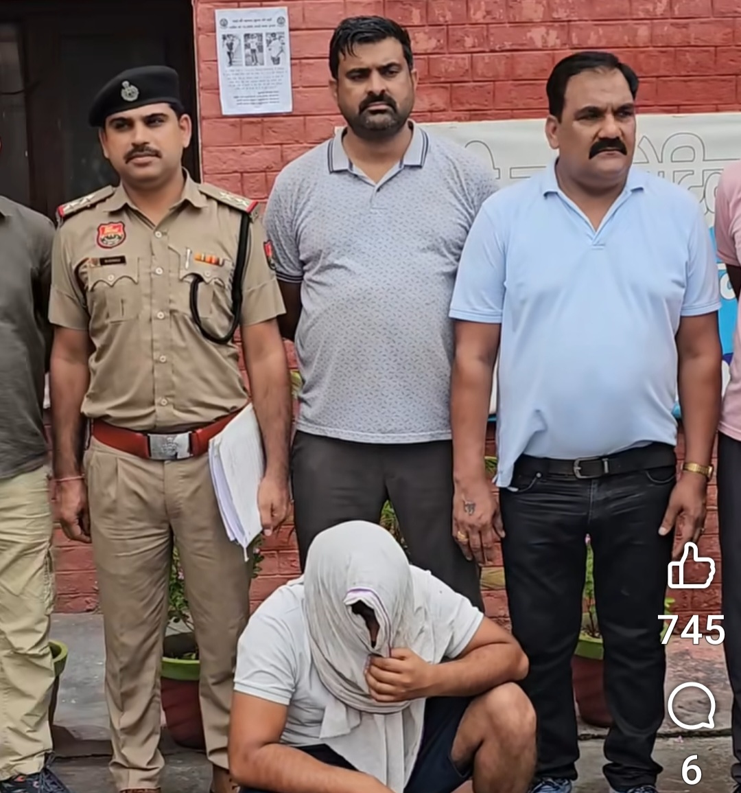आरोपी पुलिस की गिरफ्त में आरोपी पुलिस की गिरफ्त में