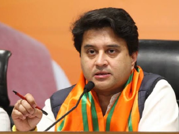 केंद्रीय मंत्री सिंधिया २६ जून से गुना के तीन दिनी दौरे पर केंद्रीय मंत्री सिंधिया २६ जून से गुना के तीन दिनी दौरे पर