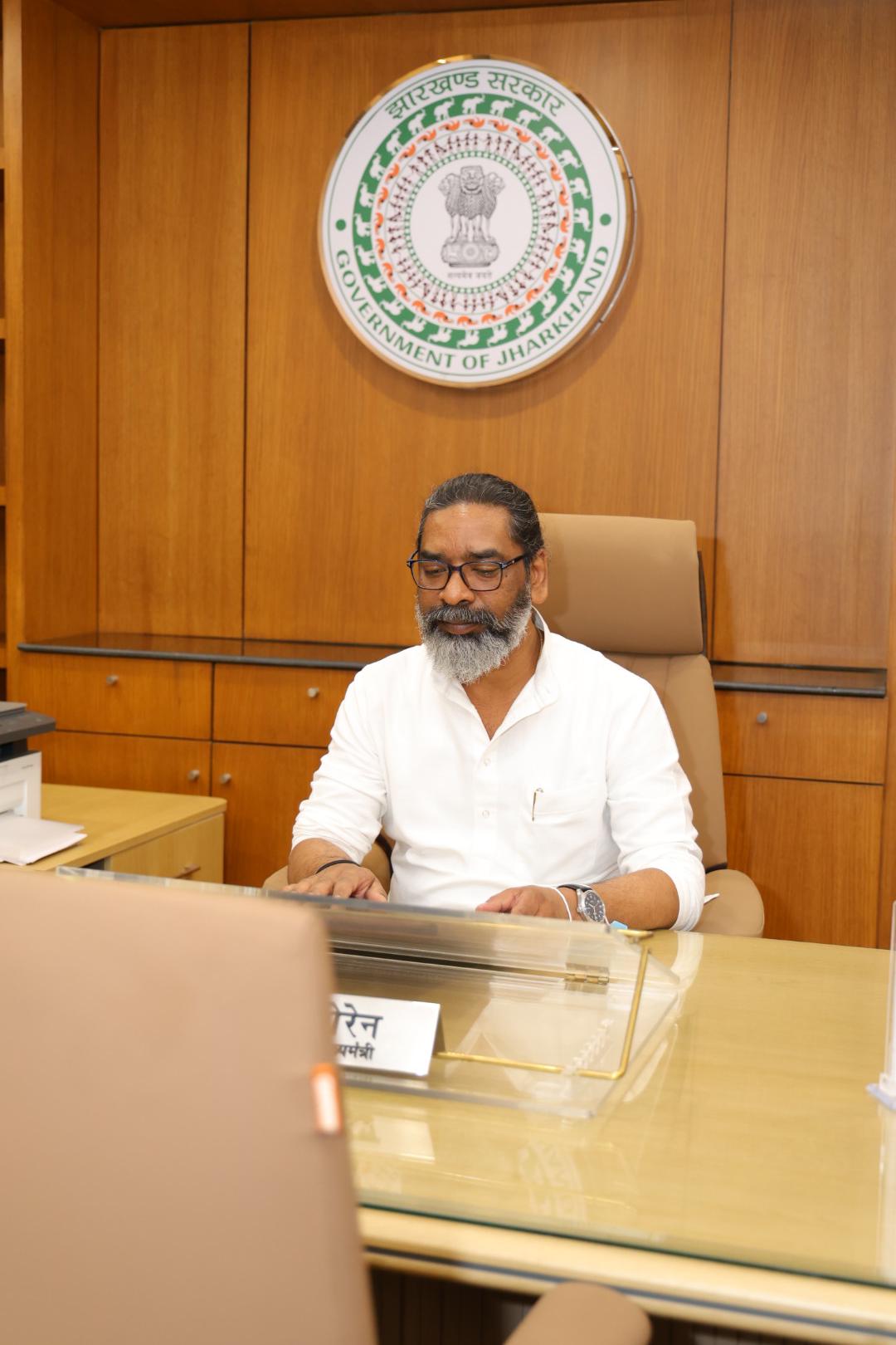 मुख्यमंत्री हेमंत सोरेन मुख्यमंत्री हेमंत सोरेन