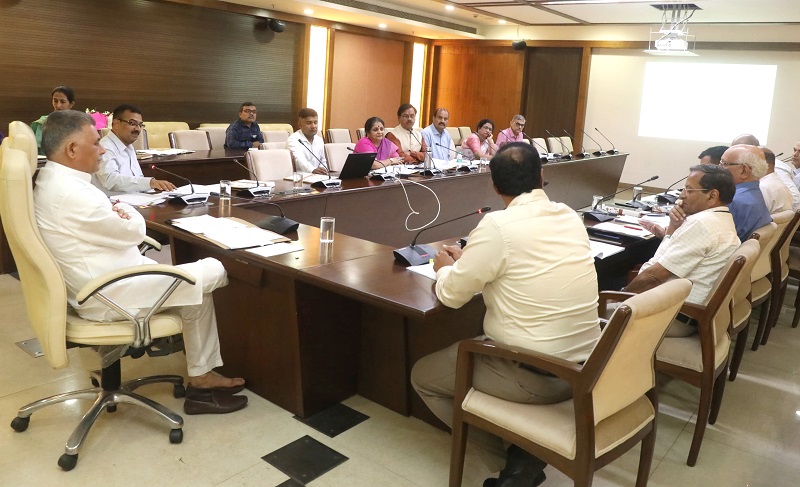 उच्च शिक्षा मंत्री परमार की अध्यक्षता में हुई बैठक उच्च शिक्षा मंत्री परमार की अध्यक्षता में हुई बैठक