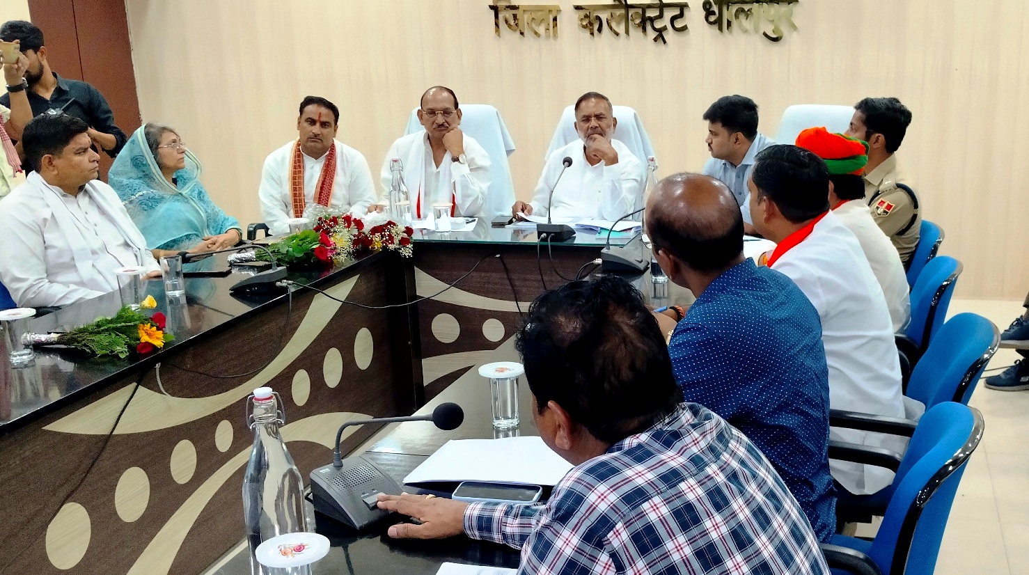 जनहित में सभी अधिकारी अपनी जिम्मेदारी का निर्वहन करें-नागर जनहित में सभी अधिकारी अपनी जिम्मेदारी का निर्वहन करें-नागर