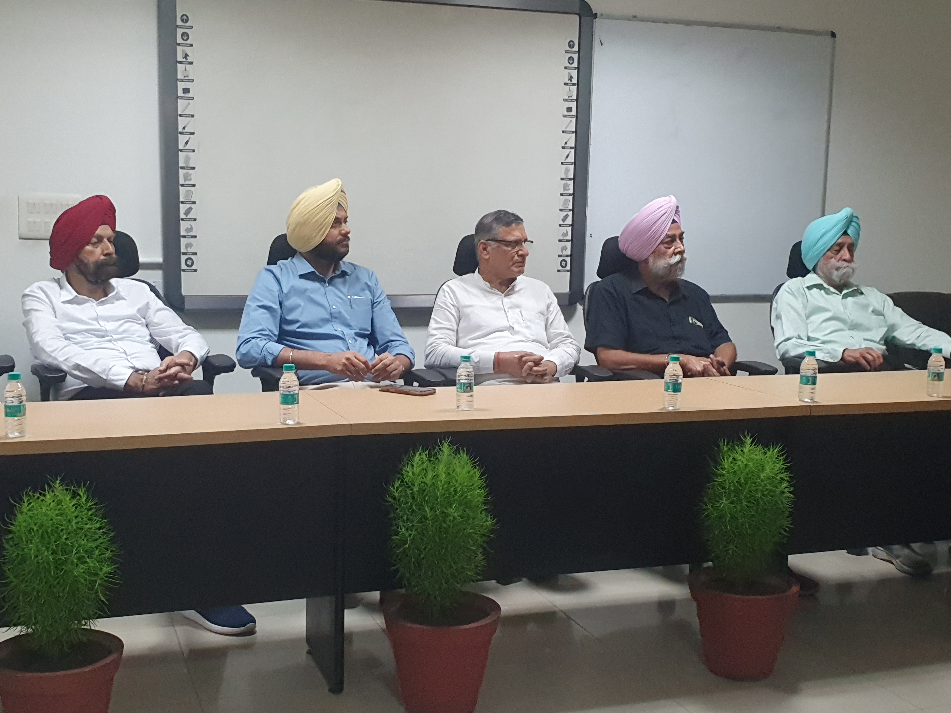 कार्यक्रम में पूर्व कैबिनेट मंत्री कंवर पाल कार्यक्रम में पूर्व कैबिनेट मंत्री कंवर पाल