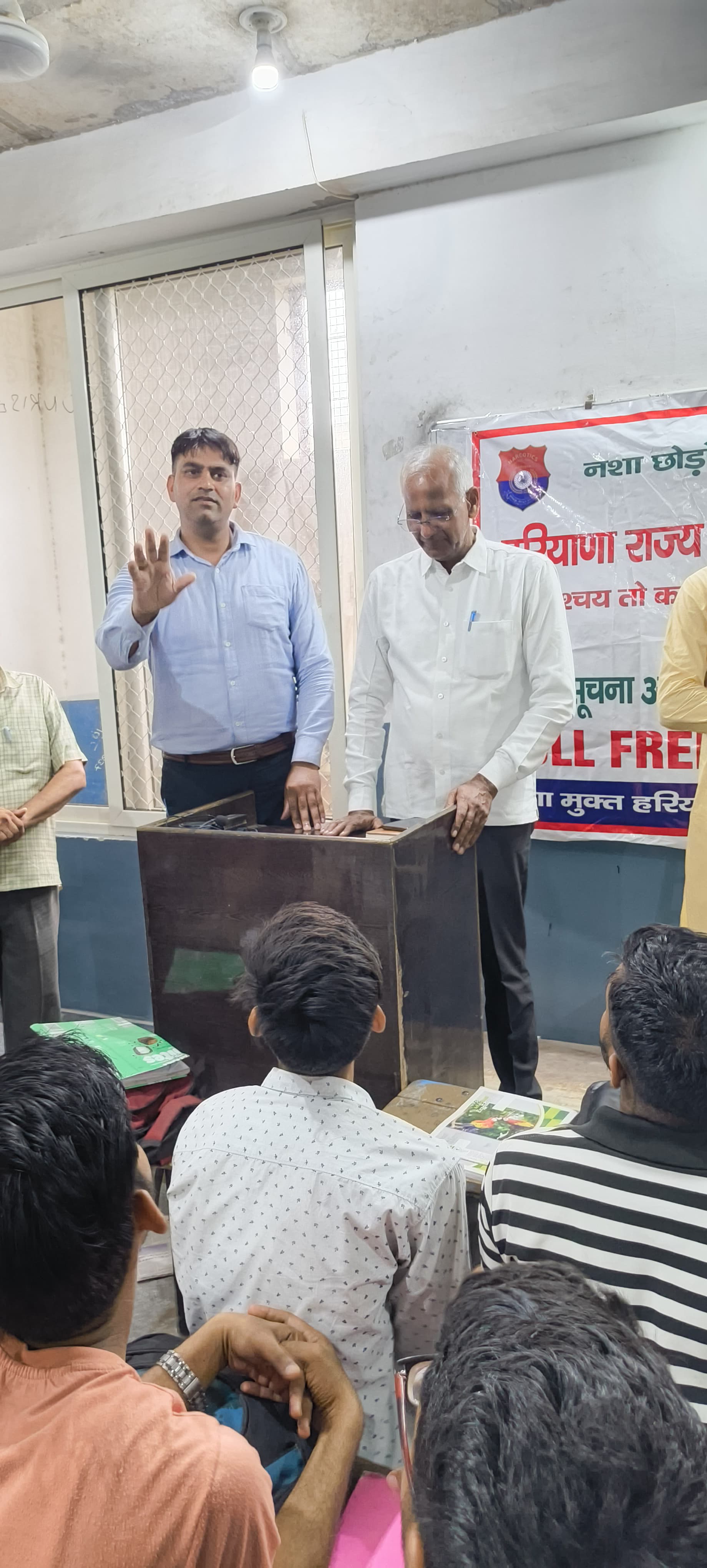 कार्यक्रम में मौजूद विधायक कंवर सिंह यादव। कार्यक्रम में मौजूद विधायक कंवर सिंह यादव।