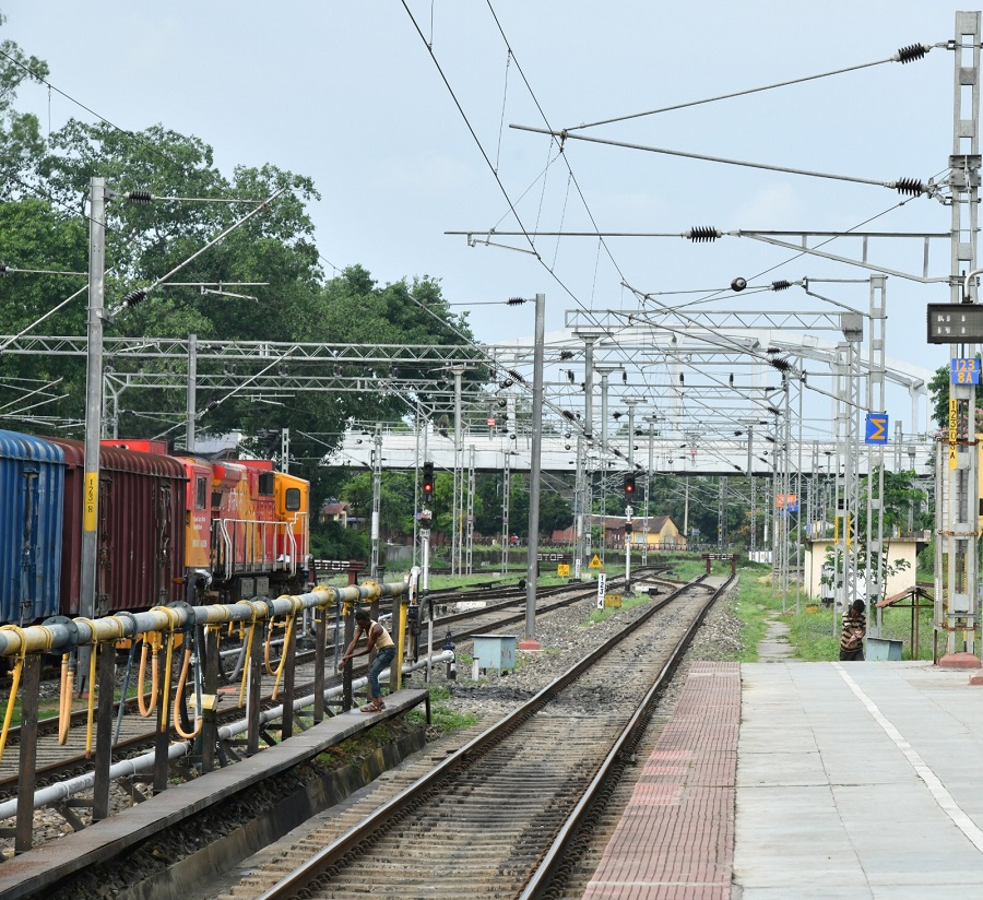 रंगिया रेल मंडल सौ प्रतिशत विद्युतीकृत