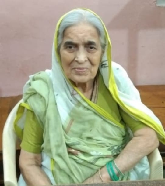 आपातकाल : पति के जेल चले जाने पर घर में भूखों मरने के हालत आ गए थे : चतुर्वेदी आपातकाल : पति के जेल चले जाने पर घर में भूखों मरने के हालत आ गए थे : चतुर्वेदी
