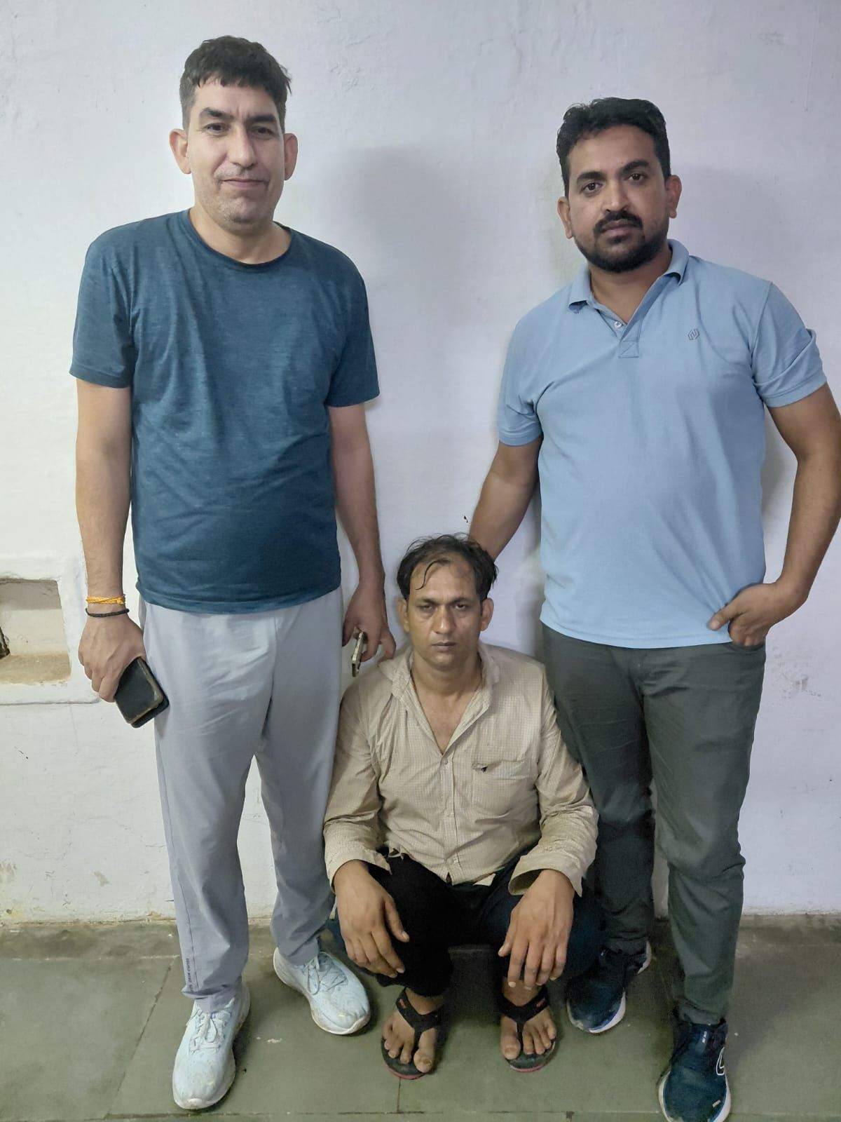 ग्यारह साल बाद इनामी लुटेरा आया पुलिस गिरफ्त में ग्यारह साल बाद इनामी लुटेरा आया पुलिस गिरफ्त में