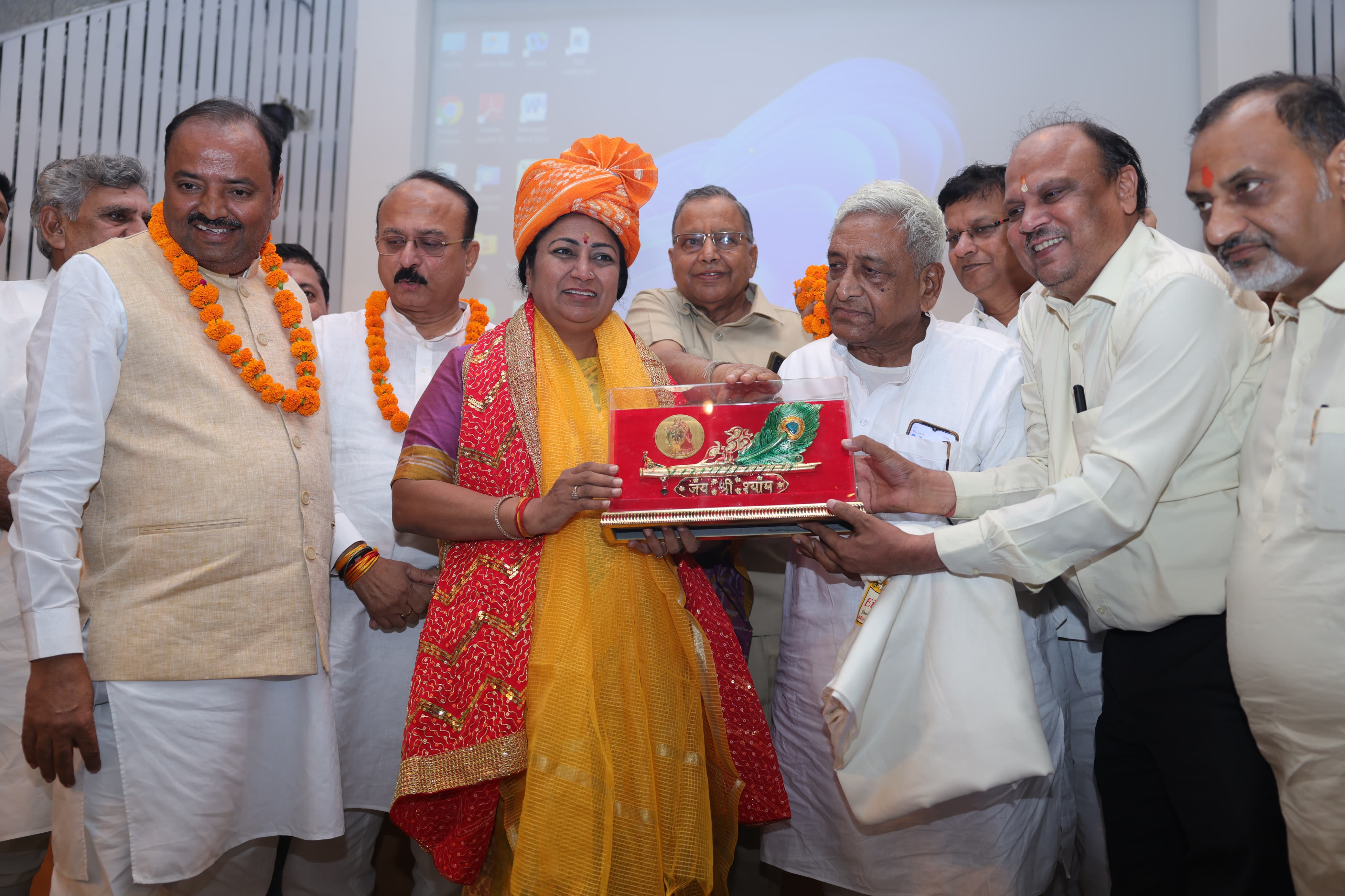 दिल्ली सचिवालय में गुरुवार को दिल्ली सचिवालय में गुरुवार को