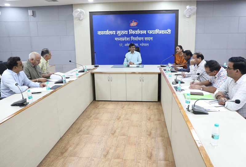 राज्य स्टीयरिंग कमेटी ऑन एक्सेसिबल इलेक्शन के सदस्यों के साथ बैठक राज्य स्टीयरिंग कमेटी ऑन एक्सेसिबल इलेक्शन के सदस्यों के साथ बैठक