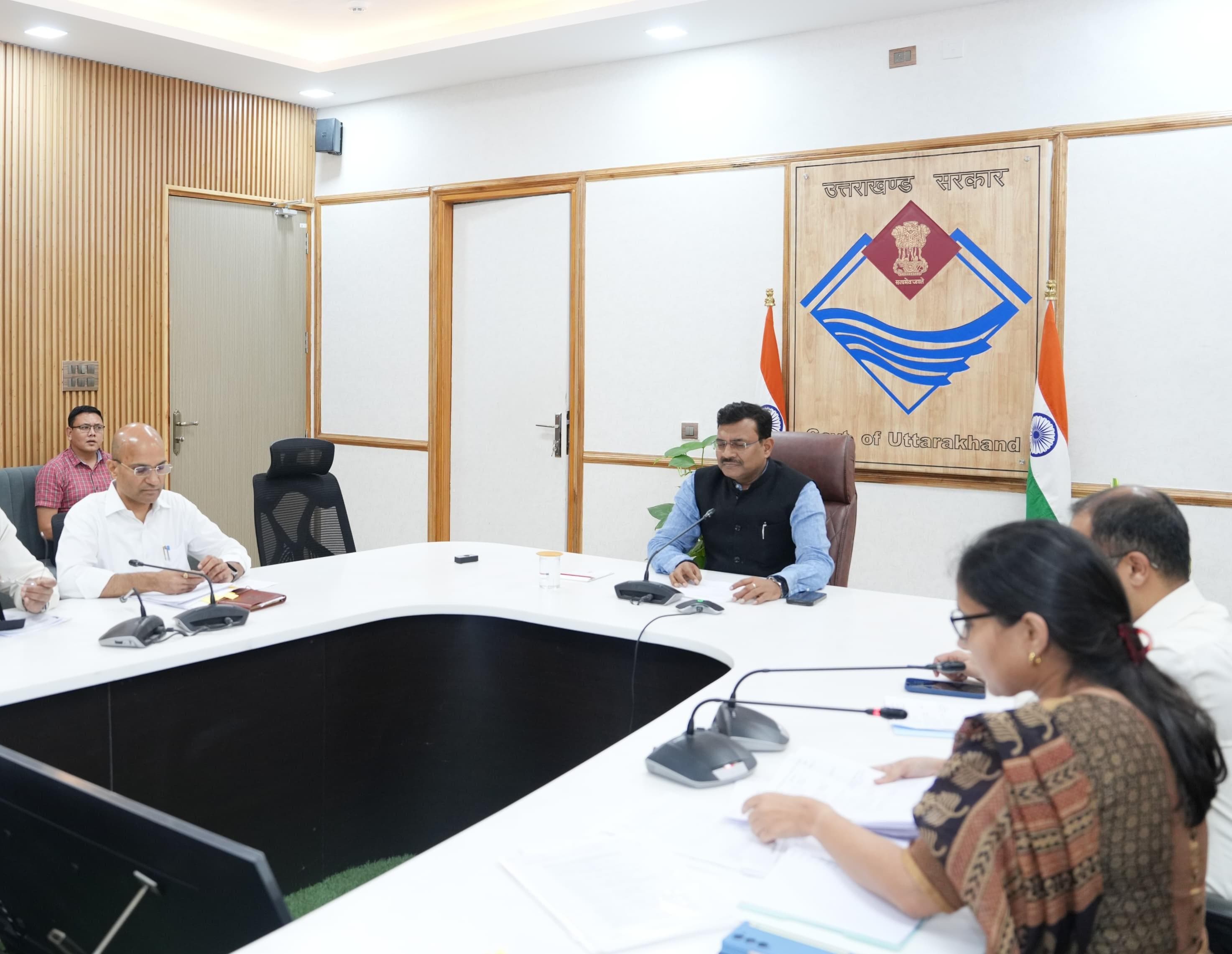 मुख्य सचिव आनन्द बर्द्धन गुरुवार को सचिवालय में राष्ट्रीय नार्काे समन्वय पोर्टल (एन्कॉर्ड) की बैठक लेते हुए। मुख्य सचिव आनन्द बर्द्धन गुरुवार को सचिवालय में राष्ट्रीय नार्काे समन्वय पोर्टल (एन्कॉर्ड) की बैठक लेते हुए।