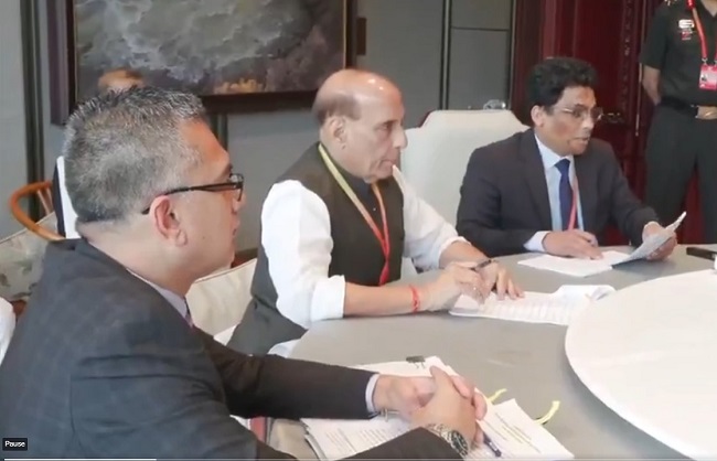 एससीओ देशों के रक्षा मंत्रियों की बैठक में रक्षा मंत्री राजनाथ सिंह एससीओ देशों के रक्षा मंत्रियों की बैठक में रक्षा मंत्री राजनाथ सिंह