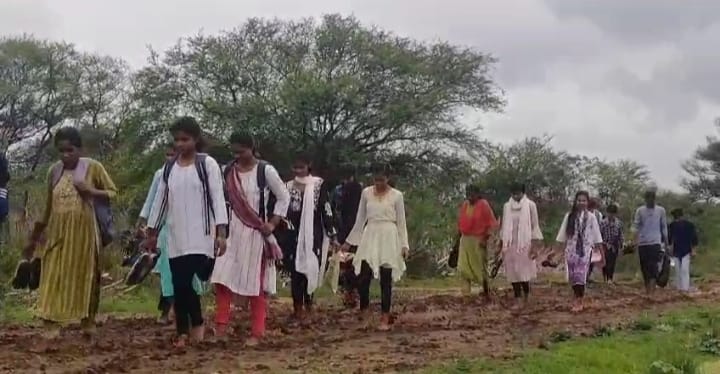 छात्रावास के विद्यार्थी